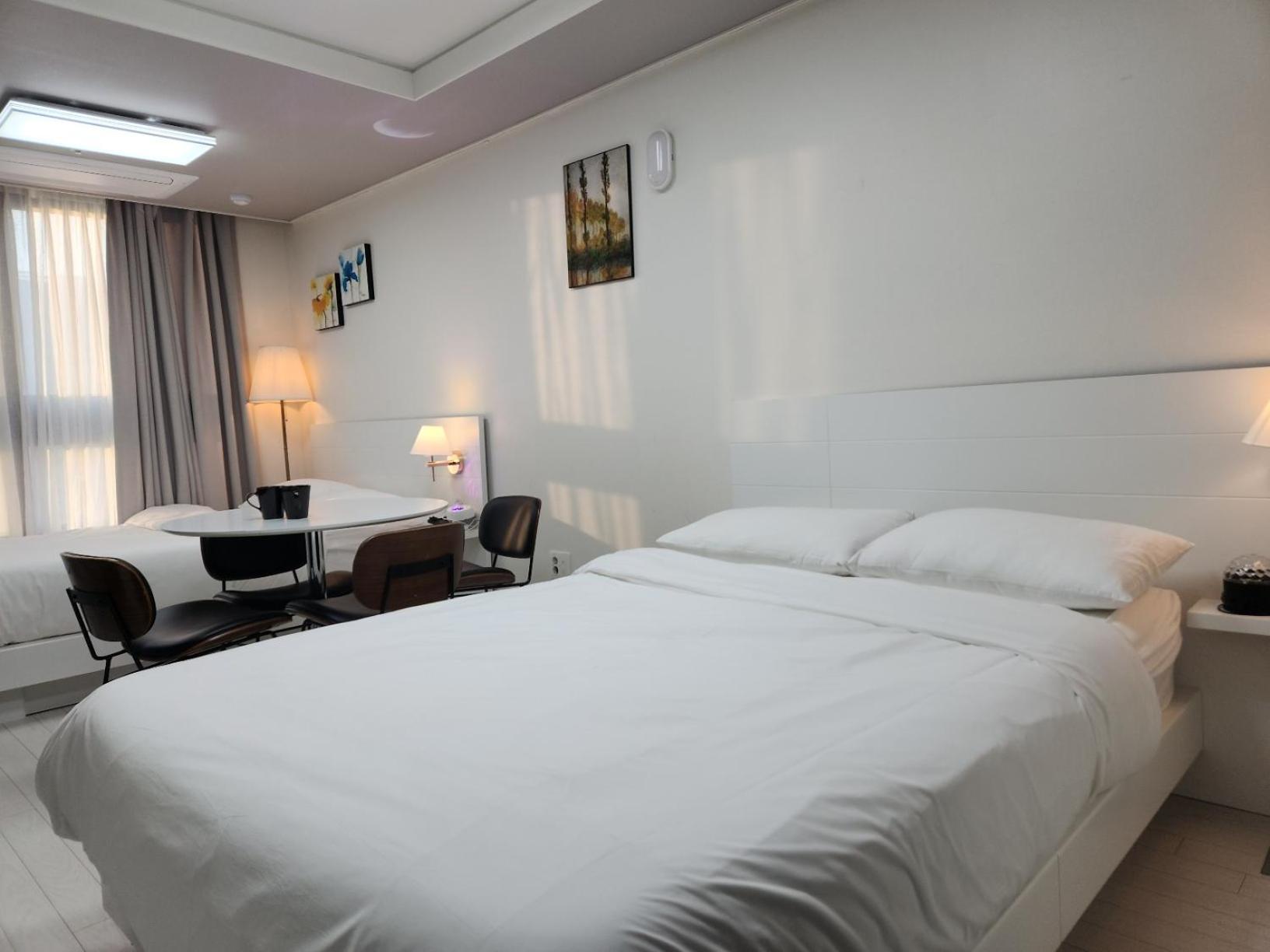 Daegu Star B&B Dsr Hotel Lily Guestroom Eksteriør bilde