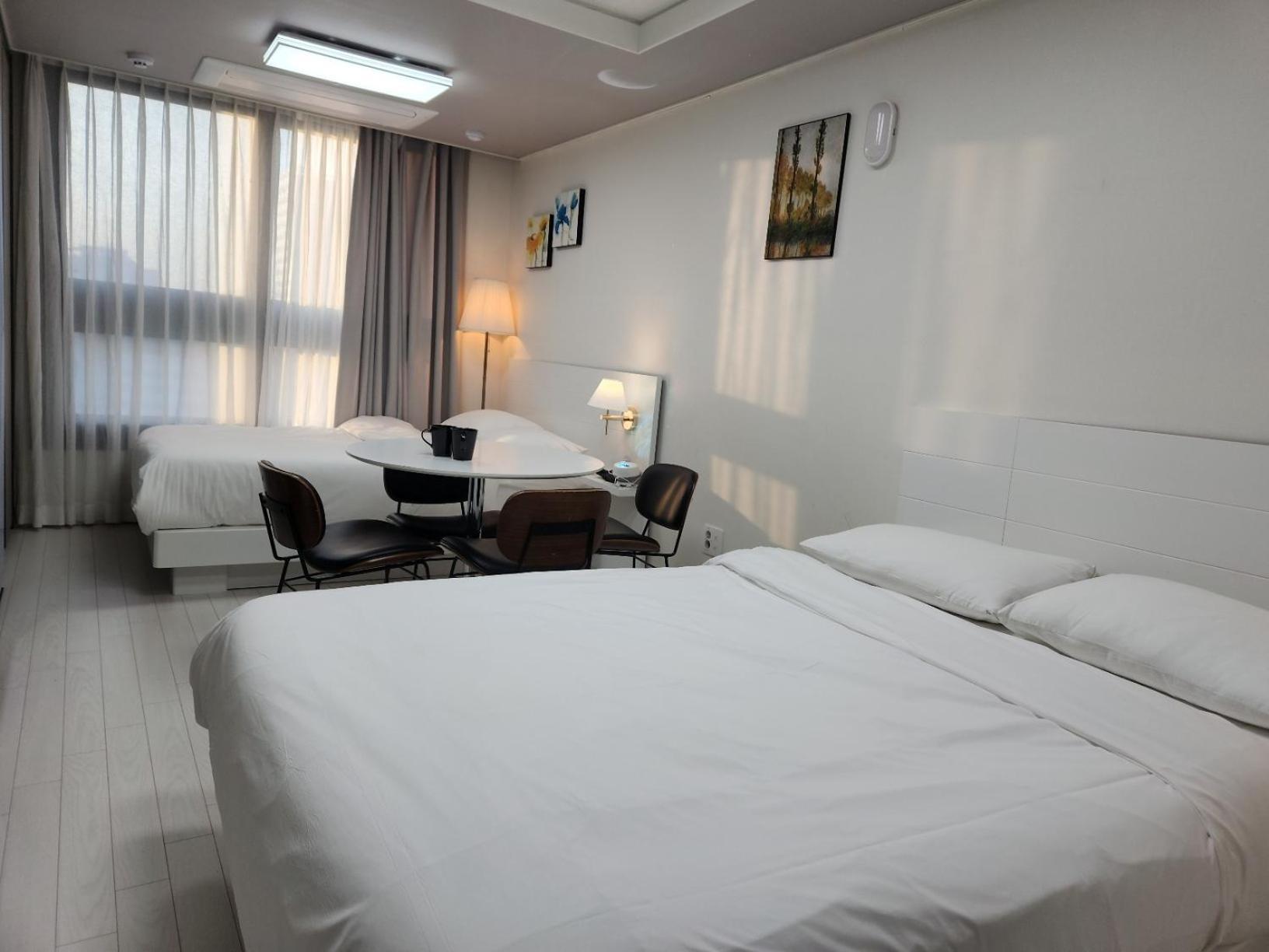 Daegu Star B&B Dsr Hotel Lily Guestroom Eksteriør bilde